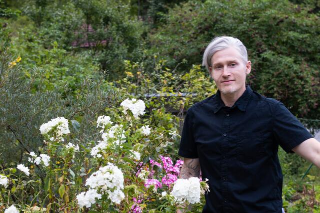Chris Luger braucht Material zum Heimwerken und für den Garten.