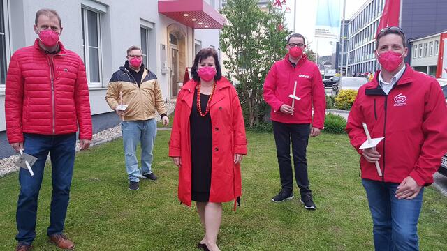 v.l.: Bezirksvorsitzender Bürgermeister Fritz Hosner, Landtagskandidat Patrick Holzinger, Landesparteivorsitzende & Landesrätin Birgit Gerstorfer, Bezirksgeschäftsführer Florian Schiffecker und Landtagskandidat Sebastian Forstner bei der Maikundgebung am 30. April in Schärding