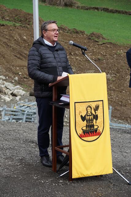 LH Günther Platter kam zum Spatenstich ins Defereggental. | Foto: Gabi Innerhofer