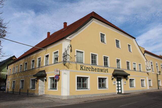 Der Kirchenwirt in Andorf wird ab Juni 2021 weiter ausgebaut. Aktuell wird ein neuer Pächter gesucht.