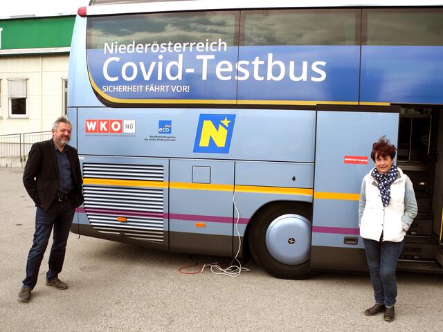 WKNÖ-Bezirksstellenobmann Werner Groiß und Vizebürgermeisterin Pauline Uitz.