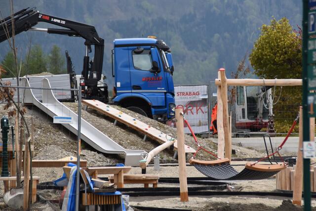 Noch im Gange: Bauarbeiten beim Erlebnisspielplatz Ossiach