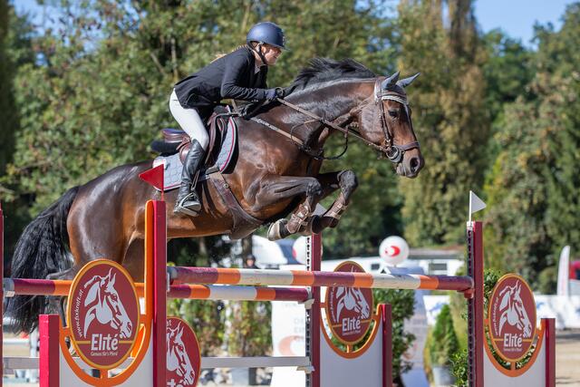 Antonia Weixlbraun hat 2020 den Fixkraft Amateurspringcup gewonnen und freut sich auf das Heimspiel in Lamprechtshausen.