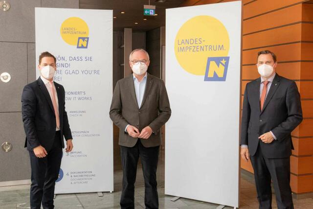 LAbg. Bernhard Heinreichsberger, LH-Stv. Stephan Pernkopf und Labg. Christoph Kaufmann. | Foto: ÖVP Tulln