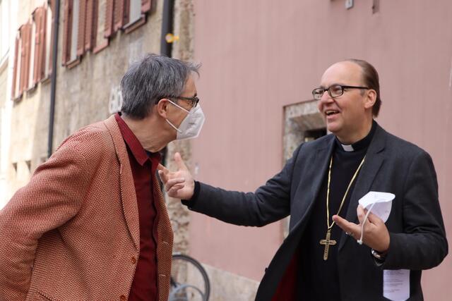 Hubert Salden und Hermann Glettler führten durch die Ausstellung | Foto: Ricarda Stengg