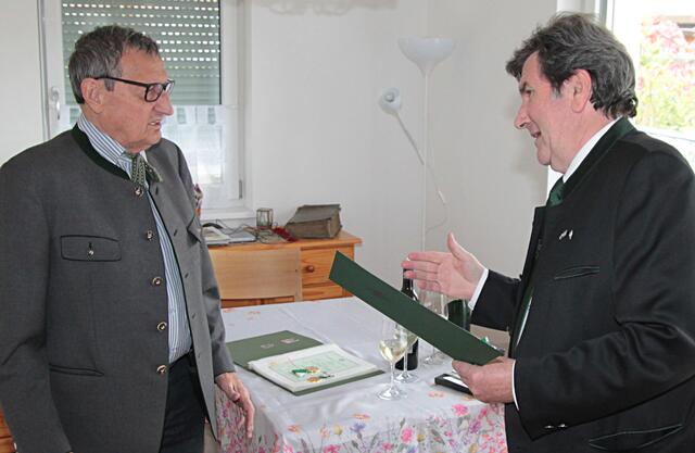Mit seinem Wissen von früher könnte er Bände füllen - Alfred Kroyß, Franz Hopfgartner (v.l.)