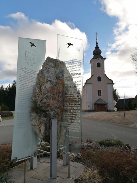 Die Kirche in Glashütten vom Geopark aus. | Foto: Reiterer