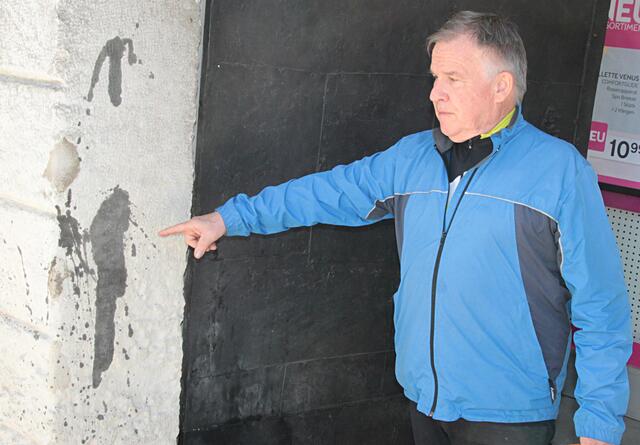 Das Mauerwerk aus Sandstein hat ernsten Schaden genommen - Johann Bucar