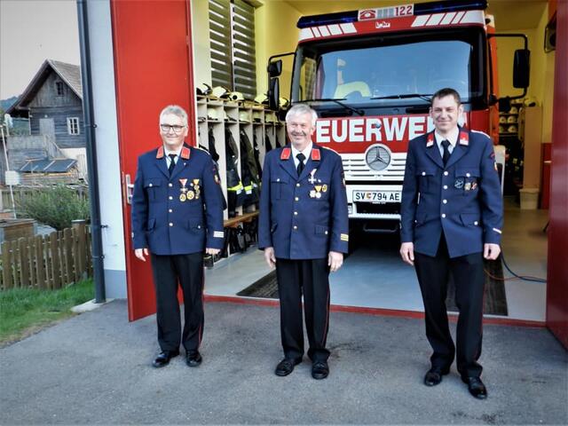 Kommandant Konrad Salmina wurde in seiner Funktion bestätigt.  | Foto: FF Altenmarkt