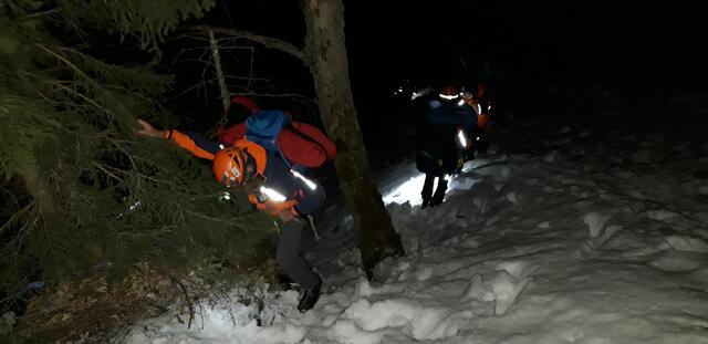 Als Abstieg wählten die beiden Bergsteiger den vermeintlich "leichteren" Reitsteig und rutschen im Bereich "Steinerne Stiege" aus.