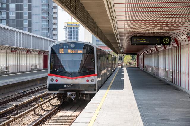 Die Stationen Alte Donau und Kaisermühlen werden saniert. | Foto: Wiener Linien/Manfred Helmer