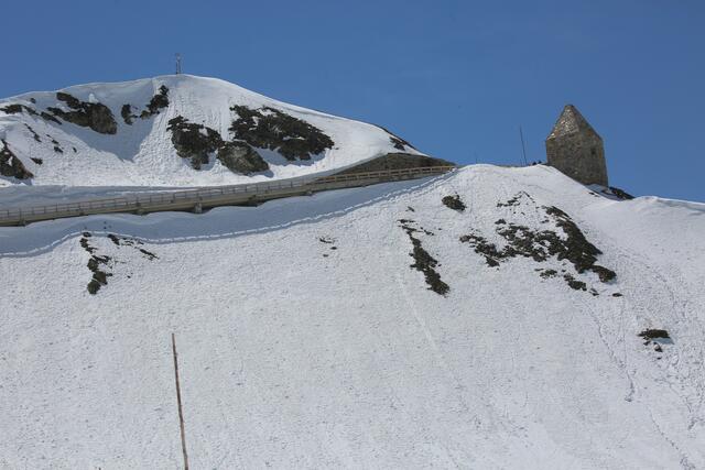 Die Großglockner Hochalpenstraße ist auch im Frühjahr ein beliebtes Ausflugsziel für Rad- und Autofahrer. | Foto: Gottfried Maierhofer