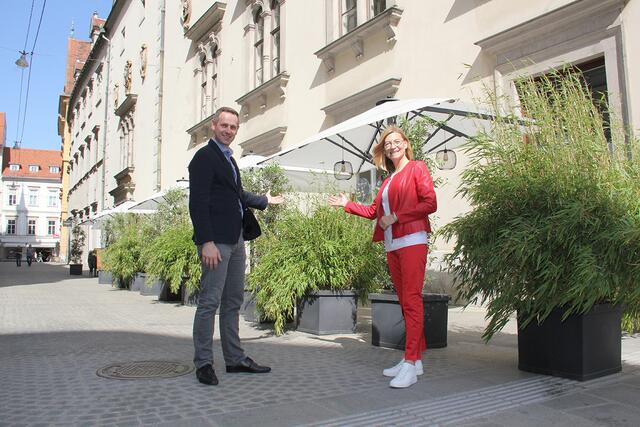 Fordern einen Gebührenstopp für die Gastro: Armin Sippel (FPÖ) und Daniela Gmeinbauer (ÖVP). | Foto: KK