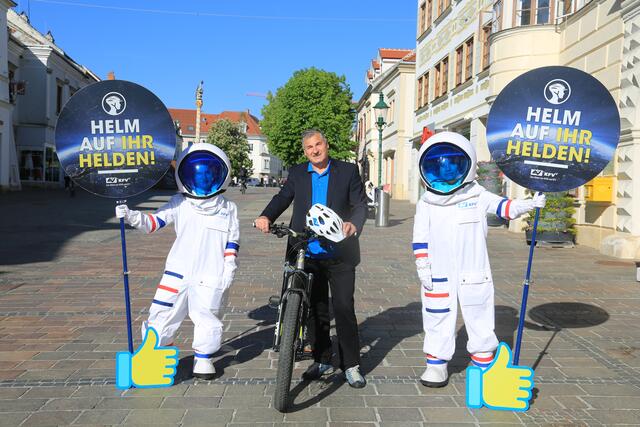 Verkehrssicherheitsaktion „Helm auf ihr Helden“: Die Aktion gastiert von 11. bis 15. Mai in Eisenstadt. | Foto: Kuratorium für Verkehrssicherheit/APA-Fotoservice/Hautzinger