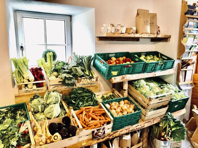 Frisches Obst und Gemüse vom Görglgut hinter den Eichen in Oberaich (Gemeinde Hagenberg).  | Foto: Görglgut hinter den Eichen, Fam. Schmitsberger