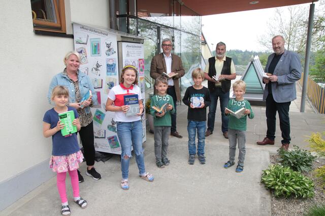 Lesevergnügen vor der Haustür