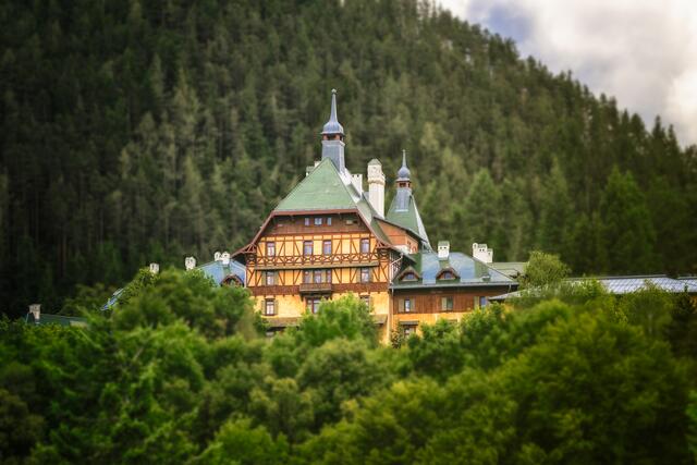 Das Südbahnhotel als mondäner Veranstaltungsort am Semmering.