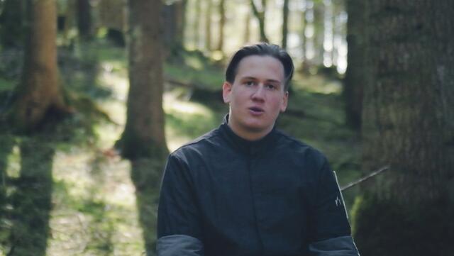 Seine Leidenschaft zum Kochen hat er in die Wiege gelegt bekommen. | Foto: Benjamin Kern