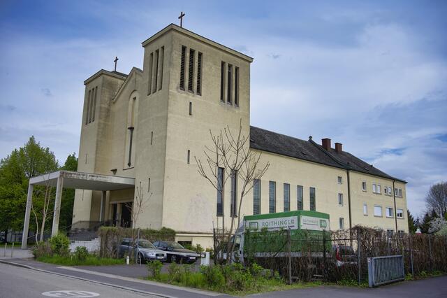 Die Don Bosco-Kirche wurde im Zweiten Weltkrieg zerstört und ab 1946 wieder aufgebaut. | Foto: Andreas Baumgartner/BRS