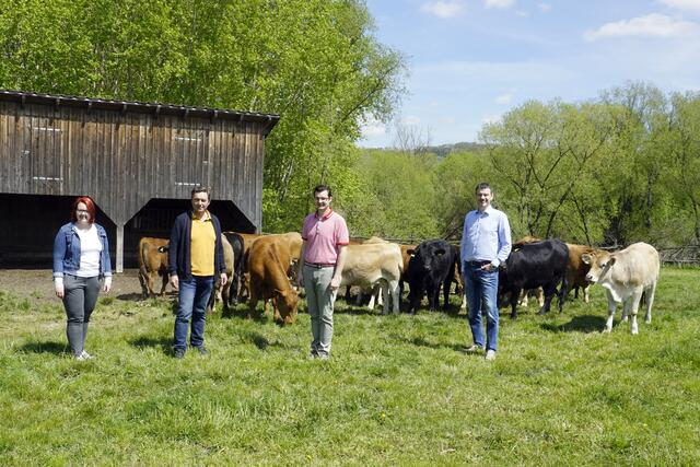 Nicole Bitter, Herbert Bitter, Herbert Bitter jun. und Bürgermeister Thomas Vasku