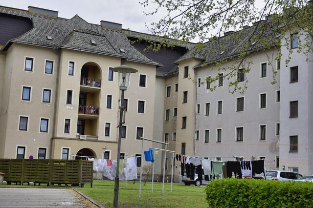 Ab 1920 errichteten die ÖBB die Personalwohnhäuser als erste Wohnanlagen im Franckviertel. Die Stadt bemüht sich derzeit um den Ankauf der ÖBB-Siedlung, um leistbaren Wohnraum zu bewahren.  | Foto: Andreas Baumgartner/BRS