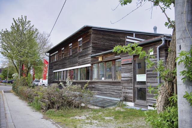 Wir schlendern von der Füchelstraße in die Fröbelstraße. Zahlreiche Unternehmen und Gewerbe haben hier ihre Heimat. | Foto: Andreas Baumgartner/BRS