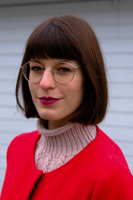 Den Auftakt zur „Literatur im Schloss“-Reihe macht Katharina J. Ferner – Poetin und Performerin aus Salzburg, Redaktionsmitglied mehrerer Literaturzeitschriften – am 27. Mai mit einer Autorenlesung.