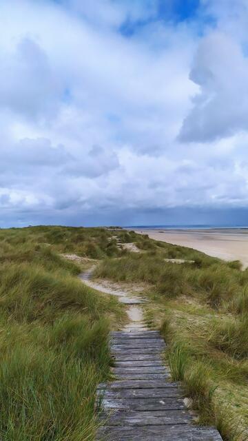 Fantastische Ausblicke bietet laut Aina Geber der GR223, wie hier etwa in den Dünen des Utah Beach. | Foto: Aina Geber