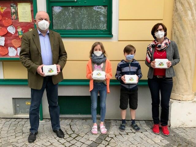 Trautmannsdorf: Jausenboxen für die