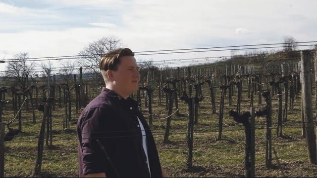 Für ihn ist auch die Getränkewahl zum Essen wichtig. | Foto: Benjamin Kern