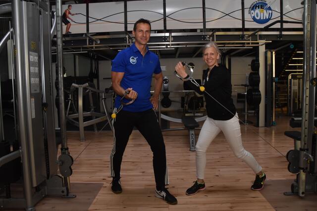 Ab 19. Mai hat das lange Warten ein Ende. Marcus und Claudia Robatsch freuen sich schon ihre Kunden in ihrem Fitnessstudio The Point in Hall in Tirol begrüßen zu dürfen. | Foto: Kendlbacher
