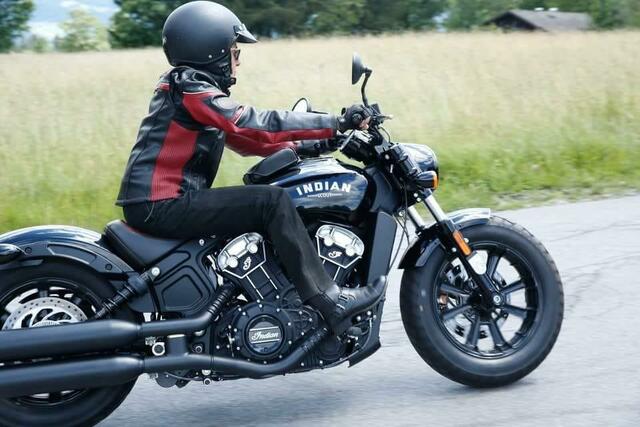 Gabi Gerstl unternimmt auch weite Reisen auf dem Motorrad. (c) Gerstl