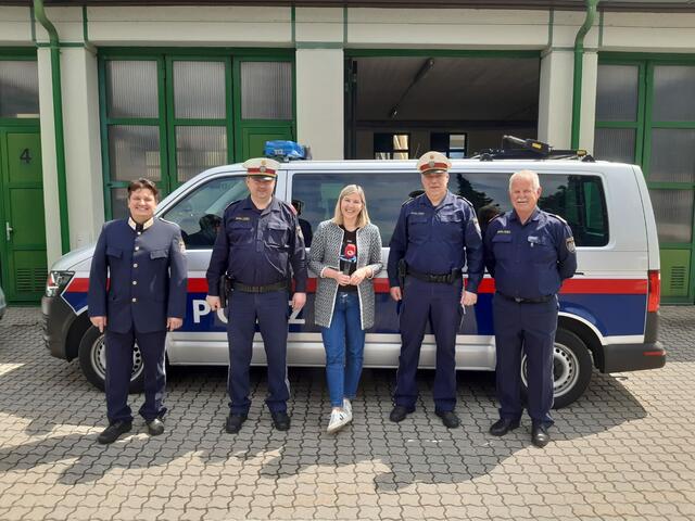 (V.l.n.r.): Christian Tritscher, Christian Schwab, Hannah Felbinger (Ö3), Peter Schöfl, Wolfgang Waldhuber | Foto: LPD Steiermark