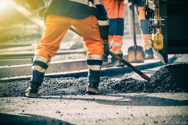 Am Villacher Ring wird die Straße erneuert.