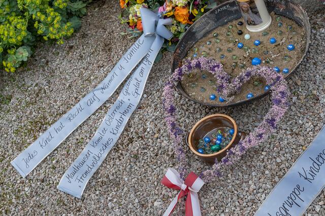 Kürzlich fand in Spital am Pyhrn eine Corona-konforme Gedenkfeier für die Kinder statt. | Foto: Jack Hajes