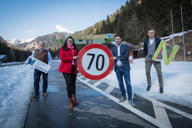 Tempo 70 feiert auf der Nockalmstraße ein Comeback: Dietmar Rossmann, Sara Schaar, Sebastian Schuschnig und Johannes Hörl