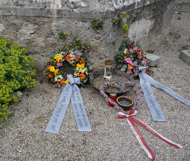 Kürzlich fand in Spital am Pyhrn eine Corona-konforme Gedenkfeier für die Kinder statt. | Foto: Jack Hajes