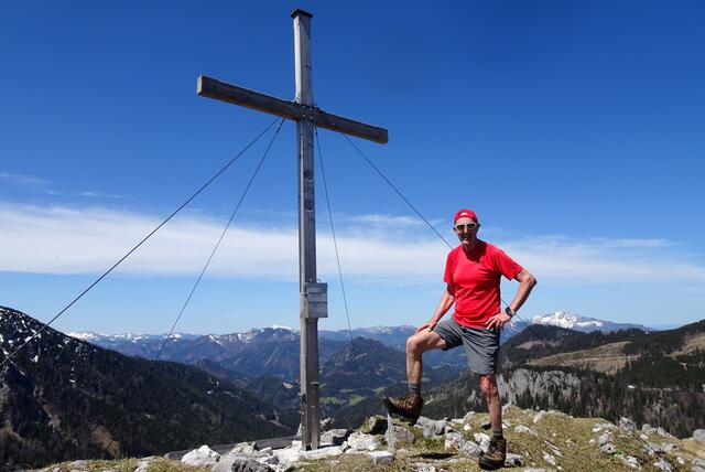 Fallenstein mit dem Ötscher im Hintergrund