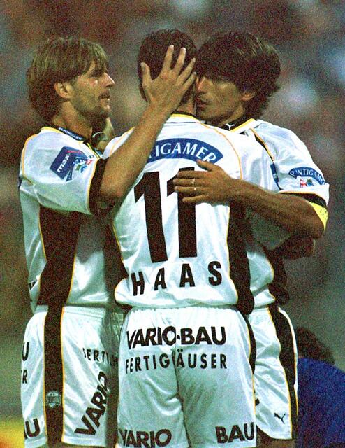 So jubelte das magische Dreieck Ende der 90er sehr oft. | Foto: GEPA