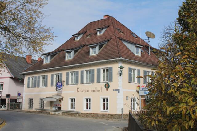 Die Betreuung der "Akazienhof"-Klienten wird künftig im "alten", bis zur Übersiedelung renovierten "Kastanienhof" erfolgen, im Neubau wird die Seniorenbetreuung angesiedelt sein.  | Foto: Pflege mit Herz
