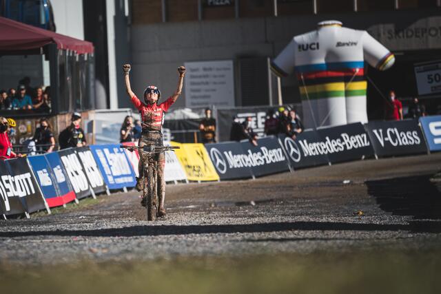 Grund zum Jubeln: der Doppelweltcup in Leogang kann heuer mit Zuschauer stattfinden – auch wenn die Anzahl begrenzt ist. (am Foto: Mona Mitterwallner) | Foto: MAblinger