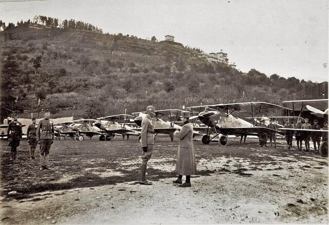 Österreichischer Feldflugplatz an der Südfront. | Foto: Sammlung Albrich