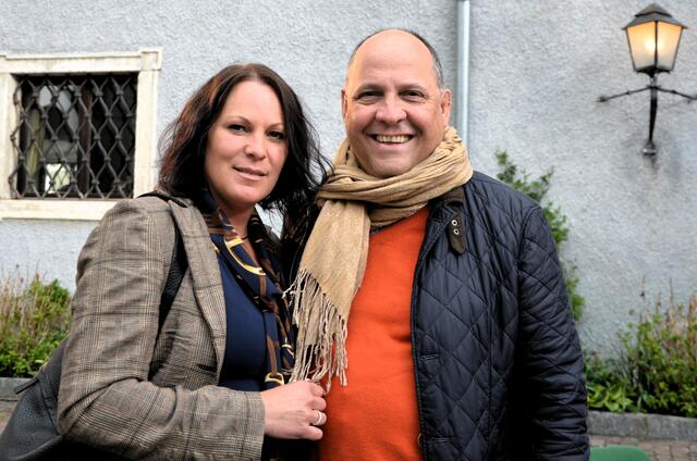 Ließen sich die Premiere nicht entgehen: Simone Müllner und Andreas Nestler