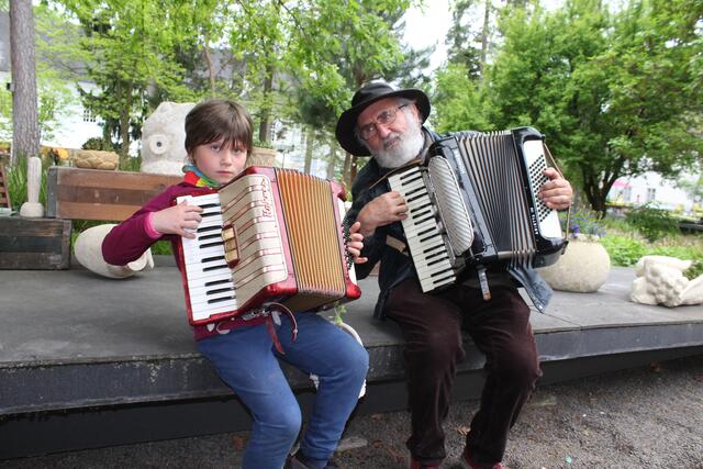 Sofie und Opa Günther ließen es sich nicht nehmen...