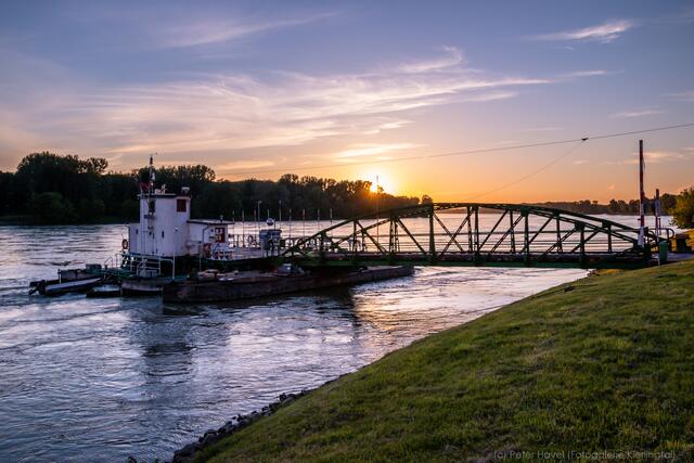 Sonnenuntergang und letzte Überfahrt haben auch ihre schönen Seiten | Foto: Peter Havel, www.kierlingtal.at