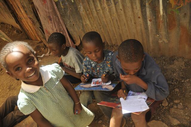 Unterricht in Mathare, einem Stadtteil von Nairobi in Kenia | Foto: Kunst zu Recht Wien