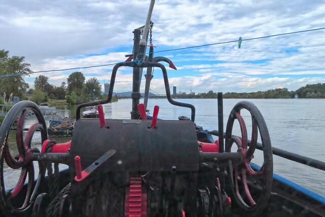 Eine Menge Technik, die mir als Landratte eher unklar und fremd ist. Gemerkt habe ich mir, dass Wien jene Stadt ist, auf deren Gebiet die längsten Küsten Europas liegen.