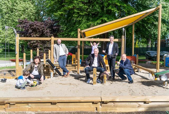 Freuen sich über die Investitionen im Augarten: Kurt Hohensinner, Günter Riegler, Mark Perz und Michael Krainer | Foto: Holding Graz/Jane Hinterleitner