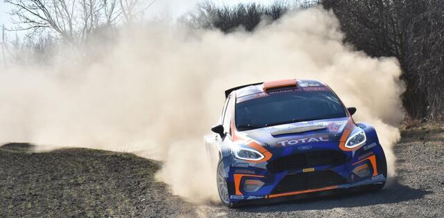 Den Teilnehmern der Rallye wird auf der Strecke alles abverlangt.  | Foto: Harald Illmer