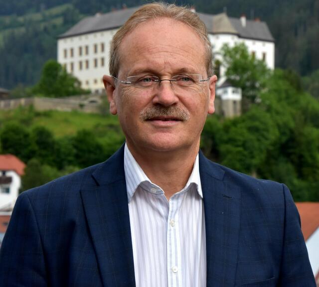 Bezirkshauptmann Florian Waldner: "Wir hoffen, dass es so bleibt." | Foto: Galler